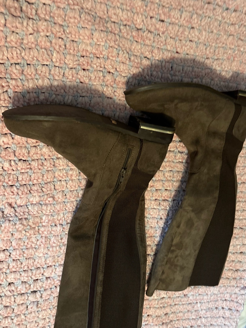 Women’s Knee-High Suede Stretch Boots - Dark Brown